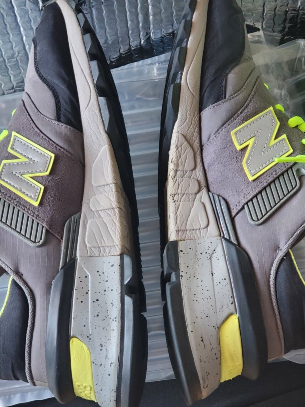 New Balance 997S Men's Size 11 Gray Neon Yellow Green w/ Dr. Scholl's Insole - Picture 5 of 16
